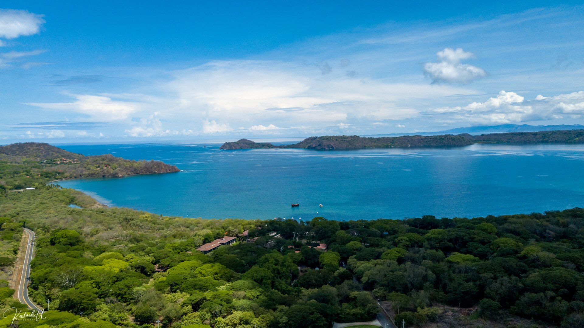 Culebra Bay and the Papagayo Peninsula from the air